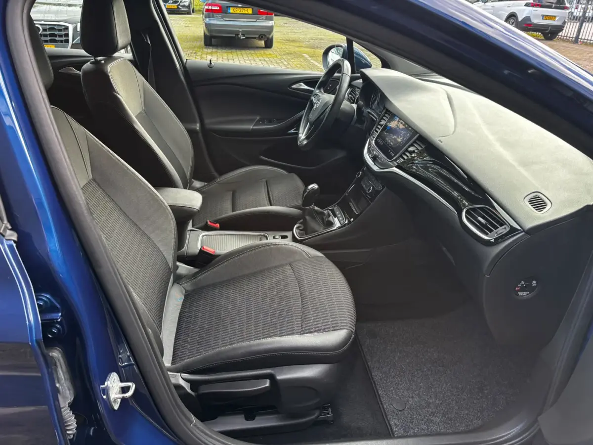 1.2 Business Elegance CARPLAY|125550KM|KEYLESS|TREKHAAK|CAMERA|NAVI