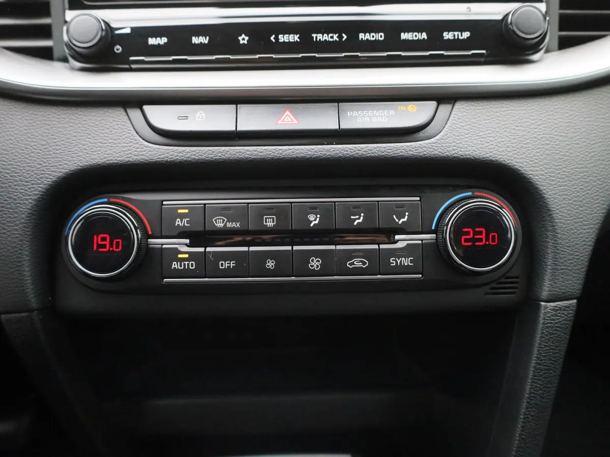 1.0 T-GDi MHEV DynamicLine