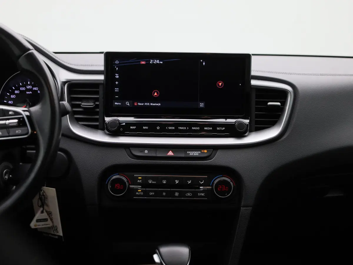 1.0 T-GDi MHEV DynamicLine