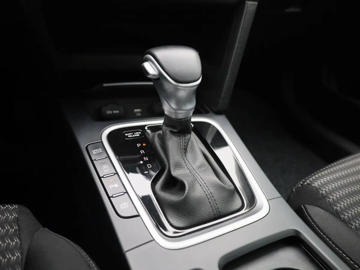 1.0 T-GDi MHEV DynamicLine