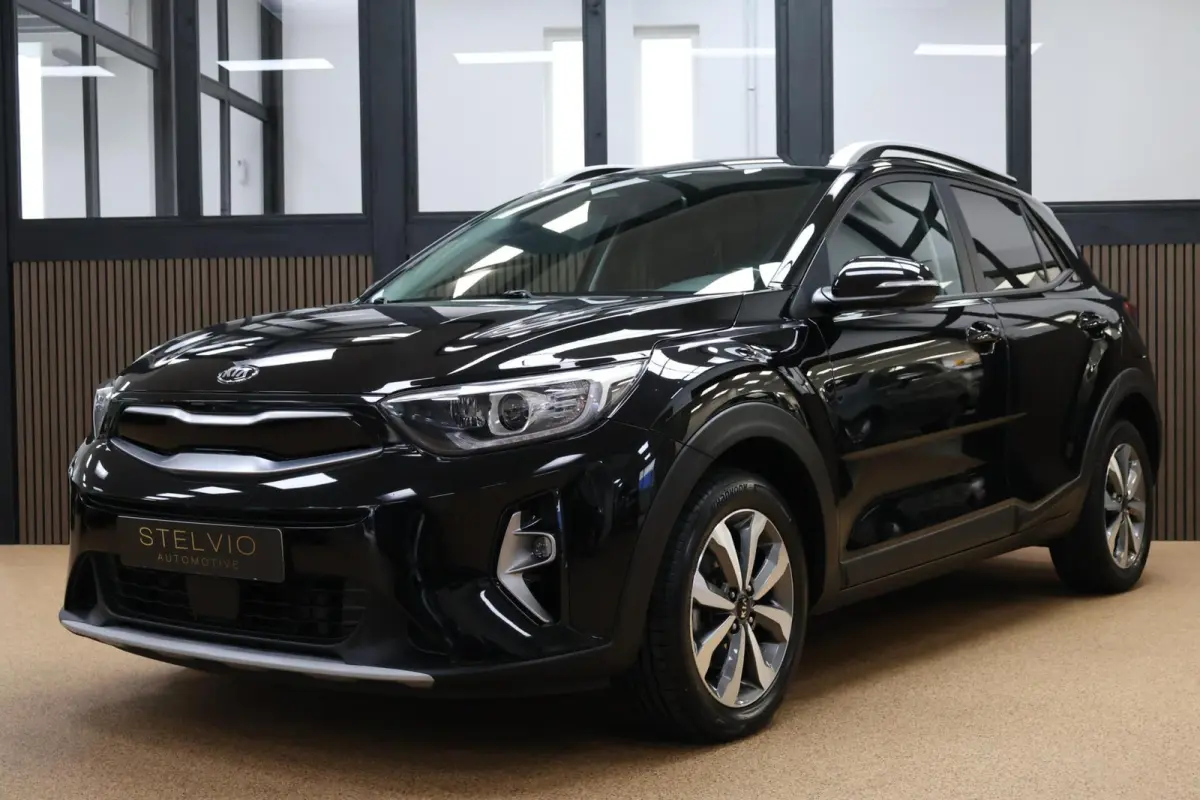 1.0 T-GDi MHEV DynamicPlusLine | Camera | Navi