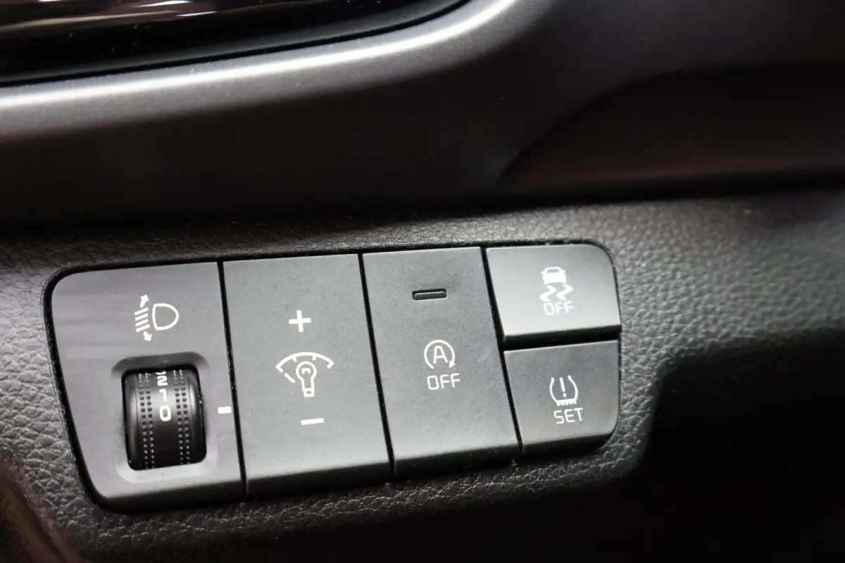 1.0 T-GDi MHEV DynamicPlusLine | Camera | Navi