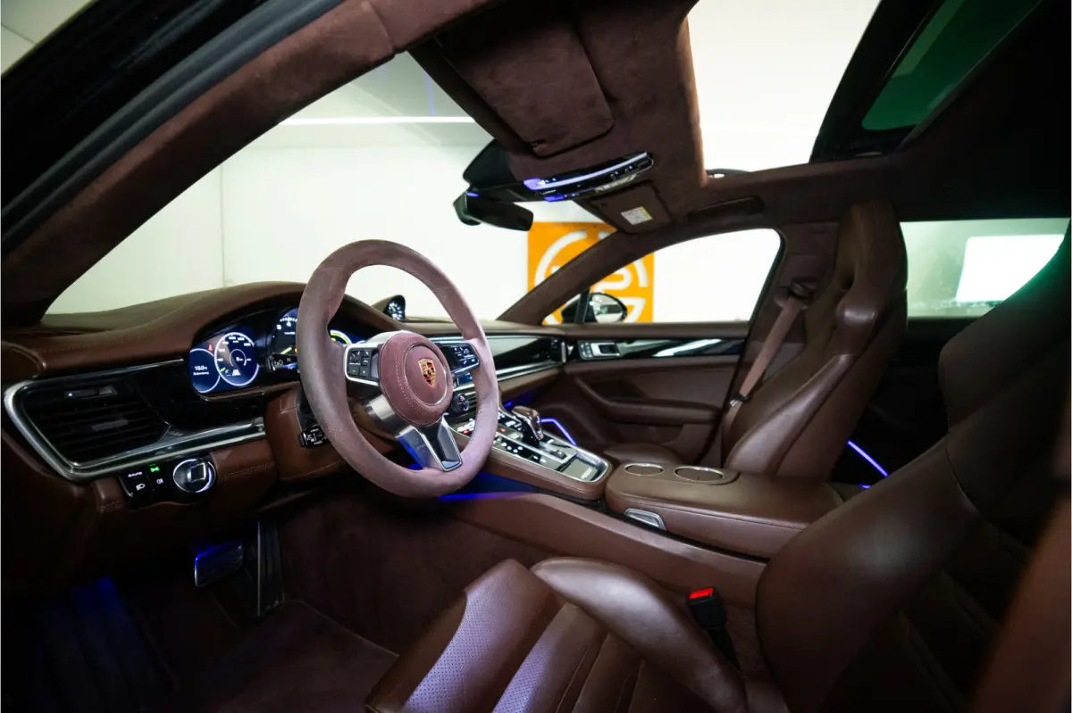 2.9 4 E-Hybrid 462PK | NL AUTO | Pano | Bose | Achterasbesturing | VOL! 12 MND Garantie
