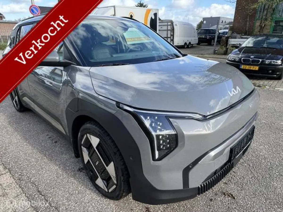 ExecutiveLine 81.4 kWh ruim 600km rijbereik , Luxe uitvoering Pano/ schuif/ kantel open dak , Leder bekleding , 360o camera , Dodehoek detectie , alle stoelen & stuur verwarmd € 35.000 ex 
