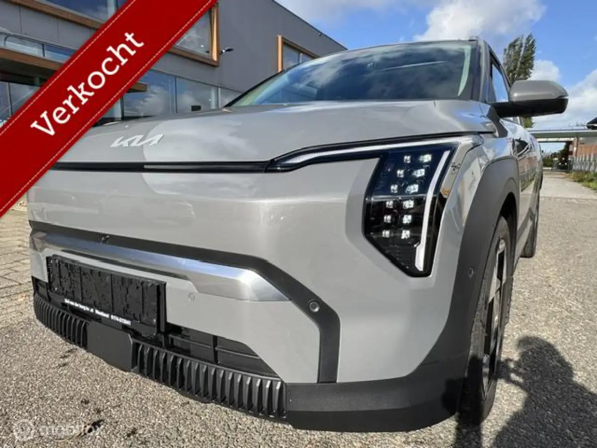 ExecutiveLine 81.4 kWh ruim 600km rijbereik , Luxe uitvoering Pano/ schuif/ kantel open dak , Leder bekleding , 360o camera , Dodehoek detectie , alle stoelen & stuur verwarmd € 35.000 ex 