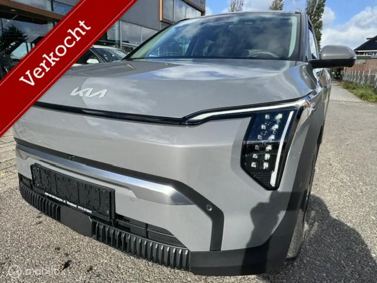 ExecutiveLine 81.4 kWh ruim 600km rijbereik , Luxe uitvoering Pano/ schuif/ kantel open dak , Leder bekleding , 360o camera , Dodehoek detectie , alle stoelen & stuur verwarmd € 35.000 ex 