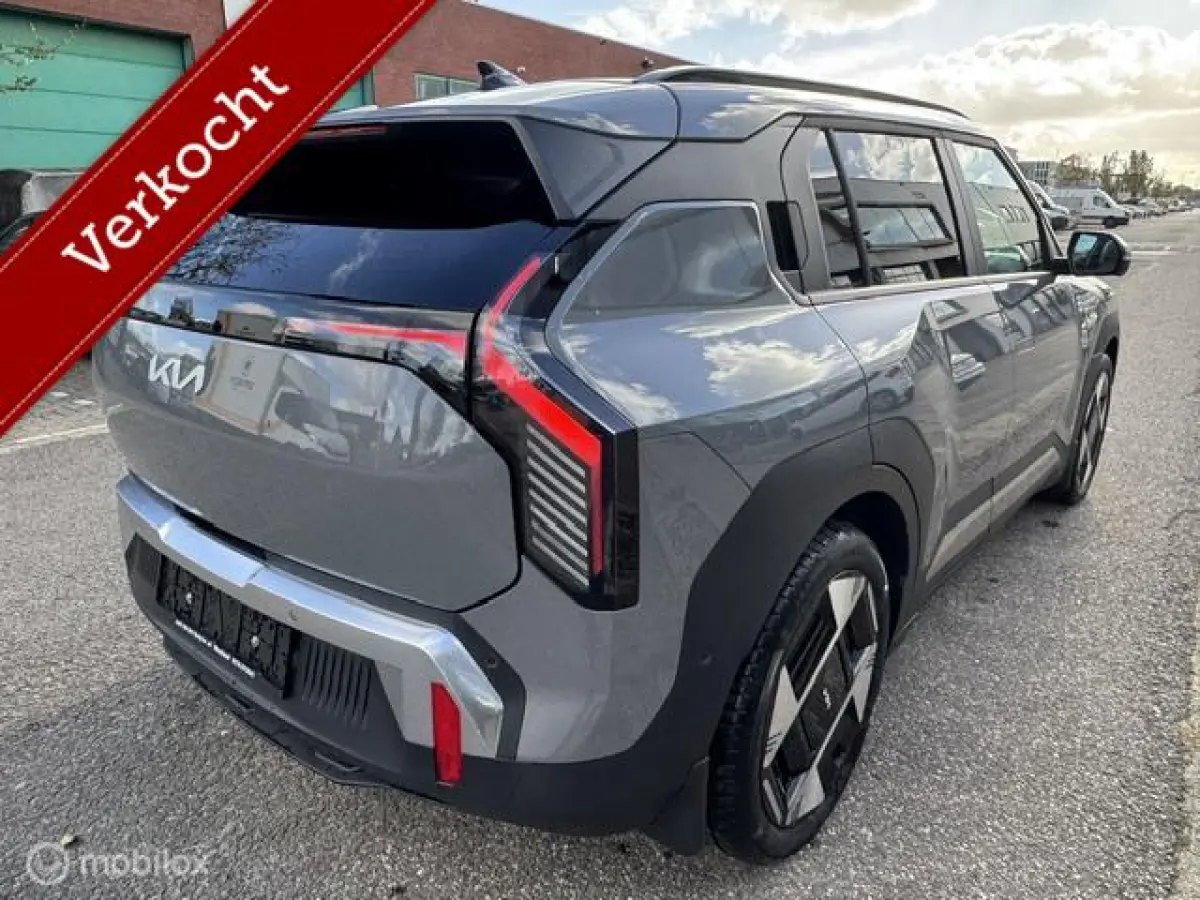 ExecutiveLine 81.4 kWh ruim 600km rijbereik , Luxe uitvoering Pano/ schuif/ kantel open dak , Leder bekleding , 360o camera , Dodehoek detectie , alle stoelen & stuur verwarmd € 35.000 ex 