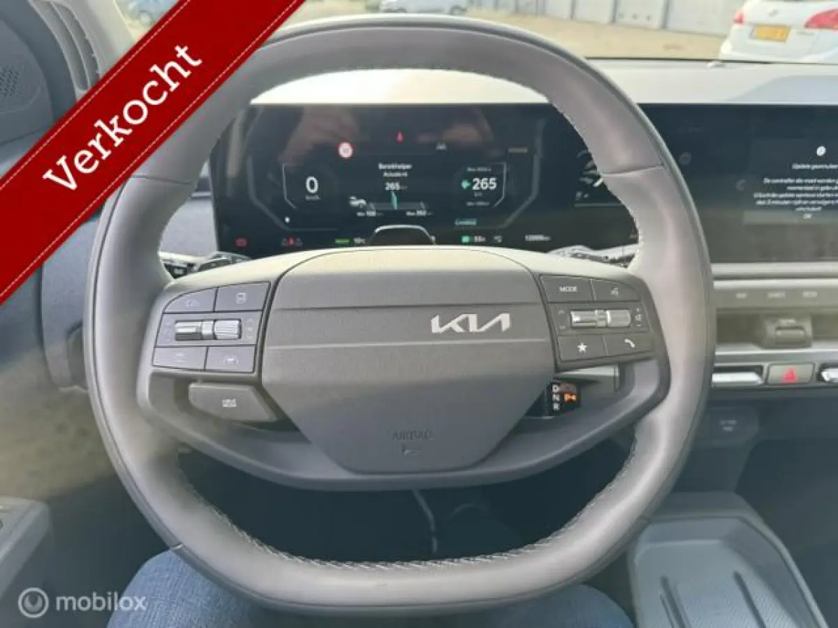 ExecutiveLine 81.4 kWh ruim 600km rijbereik , Luxe uitvoering Pano/ schuif/ kantel open dak , Leder bekleding , 360o camera , Dodehoek detectie , alle stoelen & stuur verwarmd € 35.000 ex 