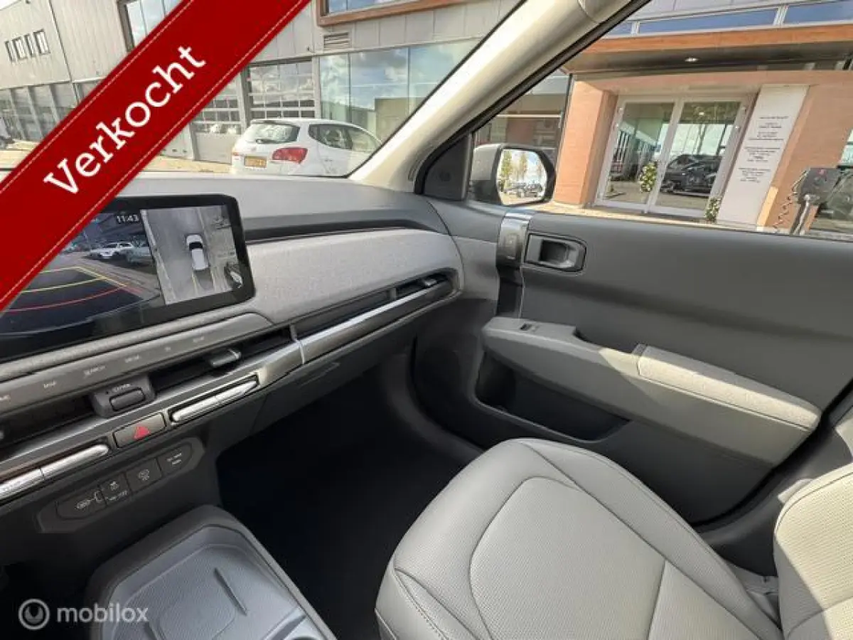 ExecutiveLine 81.4 kWh ruim 600km rijbereik , Luxe uitvoering Pano/ schuif/ kantel open dak , Leder bekleding , 360o camera , Dodehoek detectie , alle stoelen & stuur verwarmd € 35.000 ex 
