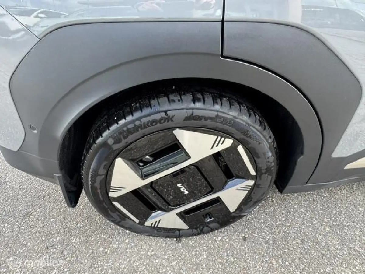 ExecutiveLine 81.4 kWh ruim 600km rijbereik , Luxe uitvoering Pano/ schuif/ kantel open dak , Leder bekleding , 360o camera , Dodehoek detectie , alle stoelen & stuur verwarmd € 35.000 ex 