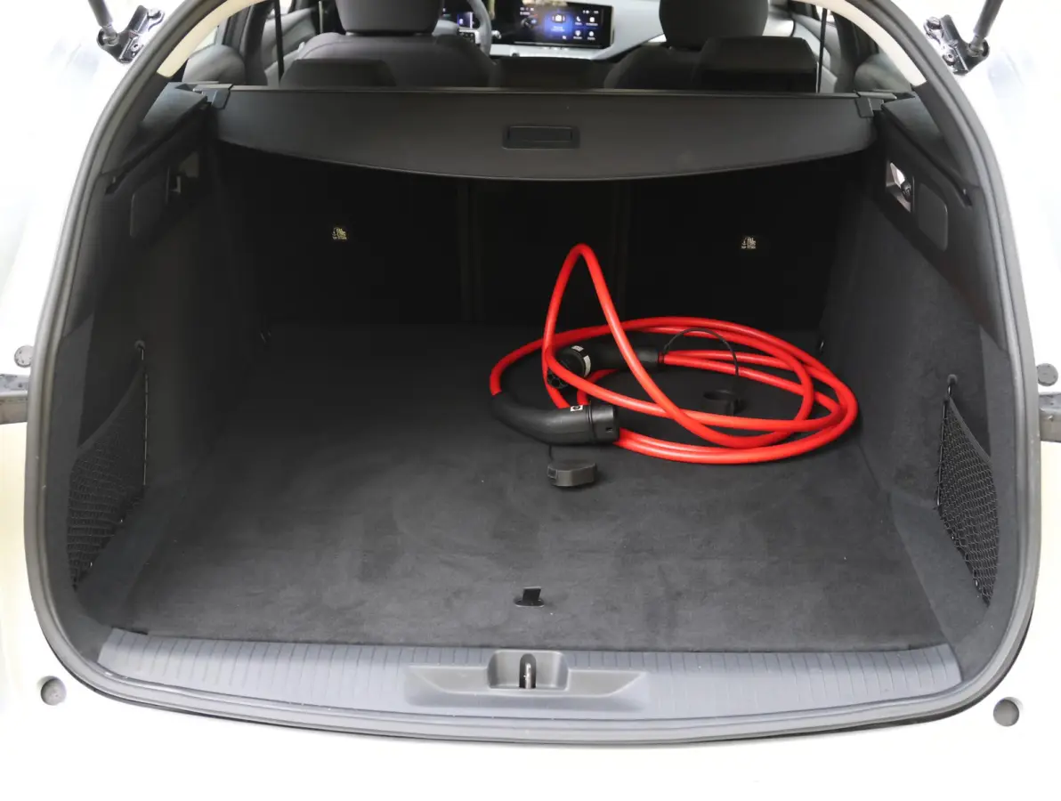 54 kWh Edition | Accutest 97% | Cruise control adaptief | Comfort stoelen | Apple Carplay/Android Auto