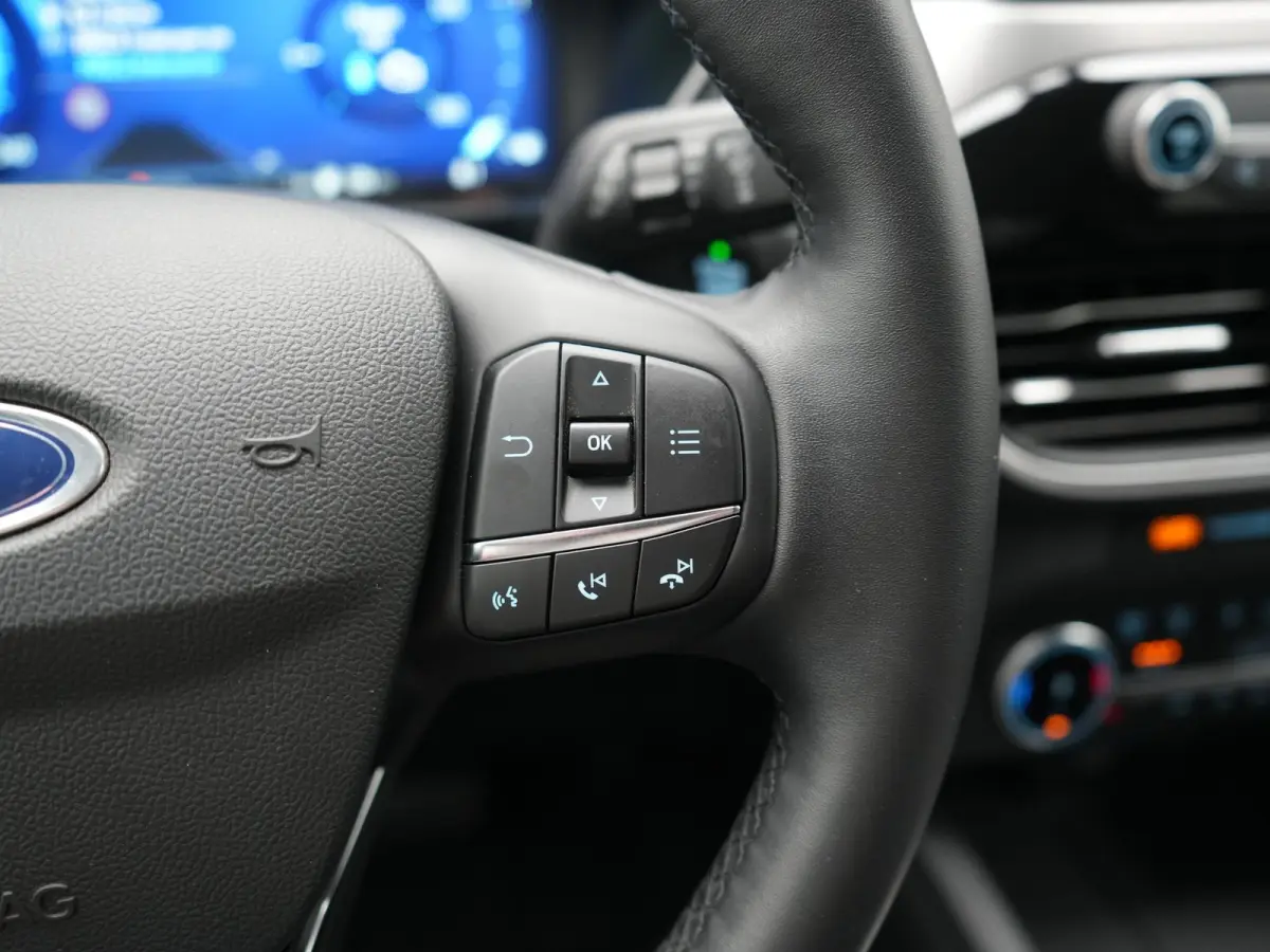 2.5 Titanium PHEV 225pk Dealer O.H | Trekhaak Af Fabriek | Adaptive Cruise | Head Up | 360 Camera | Stoelen & Stuur Verwarmd | Blis | Keyless | Apple Carplay | Navigatie | DAB | Virtual | 17