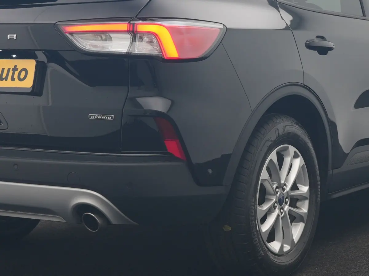 2.5 Titanium PHEV 225pk Dealer O.H | Trekhaak Af Fabriek | Adaptive Cruise | Head Up | 360 Camera | Stoelen & Stuur Verwarmd | Blis | Keyless | Apple Carplay | Navigatie | DAB | Virtual | 17