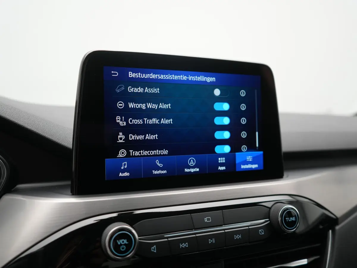2.5 Titanium PHEV 225pk Dealer O.H | Trekhaak Af Fabriek | Adaptive Cruise | Head Up | 360 Camera | Stoelen & Stuur Verwarmd | Blis | Keyless | Apple Carplay | Navigatie | DAB | Virtual | 17