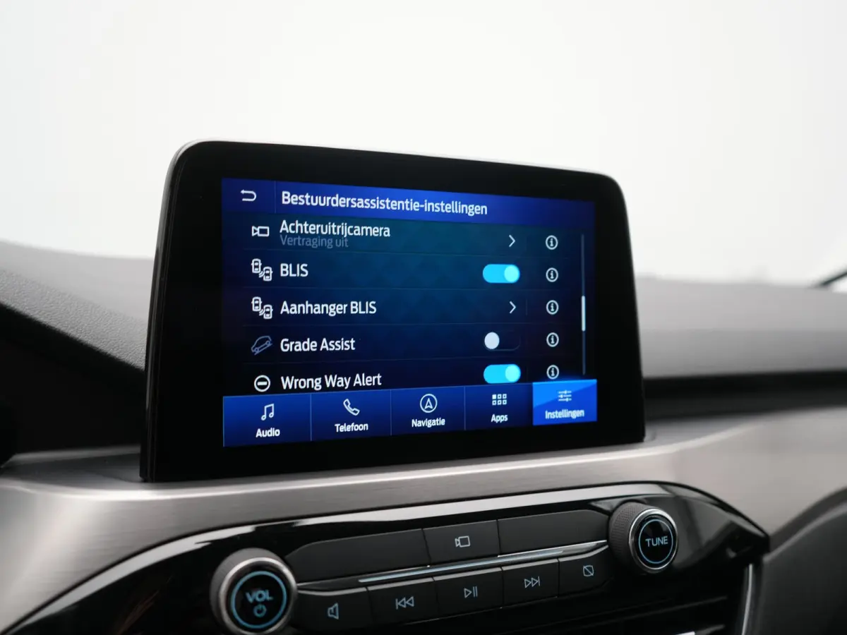 2.5 Titanium PHEV 225pk Dealer O.H | Trekhaak Af Fabriek | Adaptive Cruise | Head Up | 360 Camera | Stoelen & Stuur Verwarmd | Blis | Keyless | Apple Carplay | Navigatie | DAB | Virtual | 17