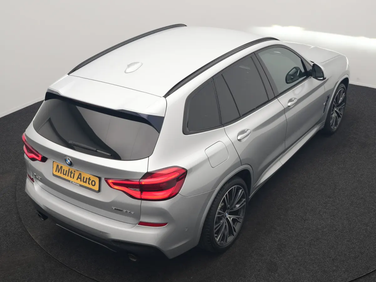 xDrive30e M Sport PHEV 293pk Dealer O.H | Camera | Head Up | Sfeerverlichting | Sportstoelen & Stuur Verwarmd | Apple Carplay | Cruise Control | DAB | Navigatie | Virtual | 21"L.M | Plug In 