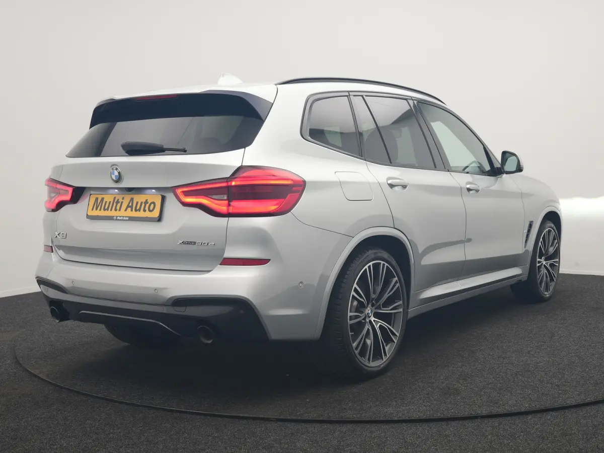 xDrive30e M Sport Shadow Line PHEV 293pk Dealer O.H | SOH 93% | Camera | 21"L.M | M Sportremmen |  Head Up | Sfeerverlichting | Sportstoelen & Stuur Verwarmd | Apple Carplay | Cruise Control
