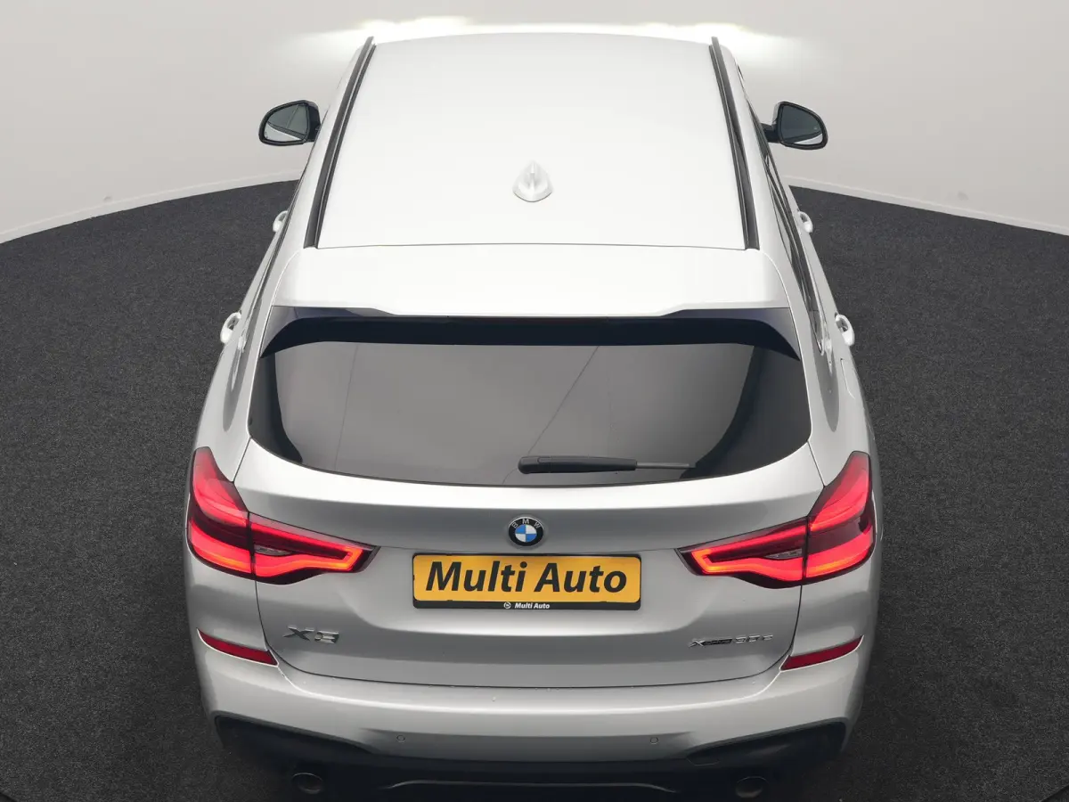 xDrive30e M Sport PHEV 293pk Dealer O.H | Camera | Head Up | Sfeerverlichting | Sportstoelen & Stuur Verwarmd | Apple Carplay | Cruise Control | DAB | Navigatie | Virtual | 21"L.M | Plug In 
