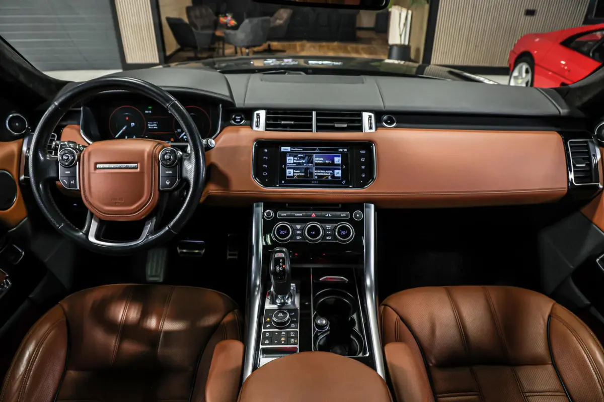 4.4 SDV8 Autobiography Dynamic