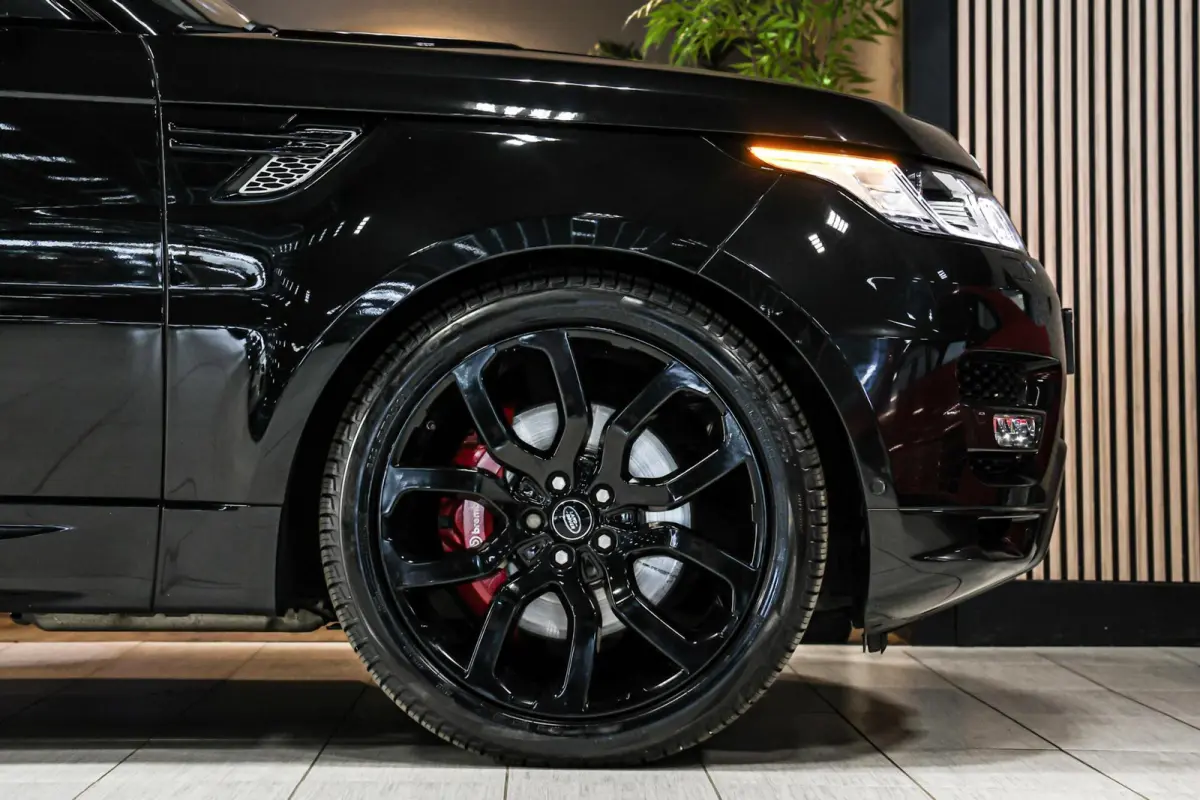 4.4 SDV8 Autobiography Dynamic