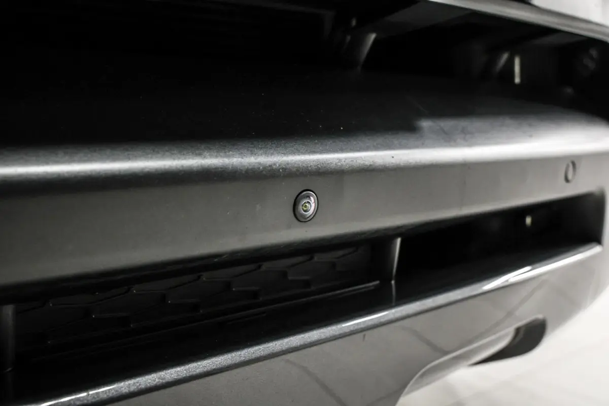 4.4 SDV8 Autobiography Dynamic