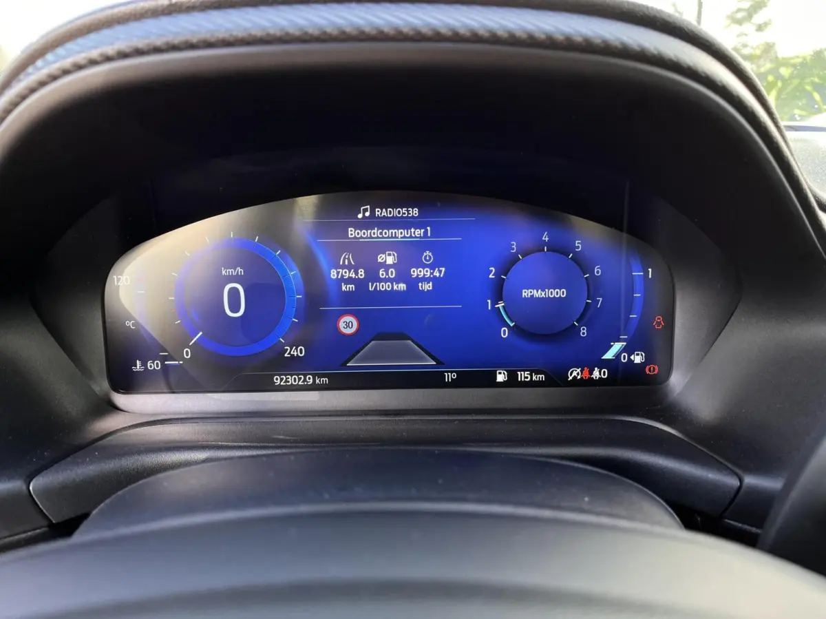 1.0 EcoBoost ST-Line X 125PK Winterpack Adaptieve Cruise Camera Full-LED 19'' Velgen Parkeersensoren Climate Privacy Glass *Compleet*