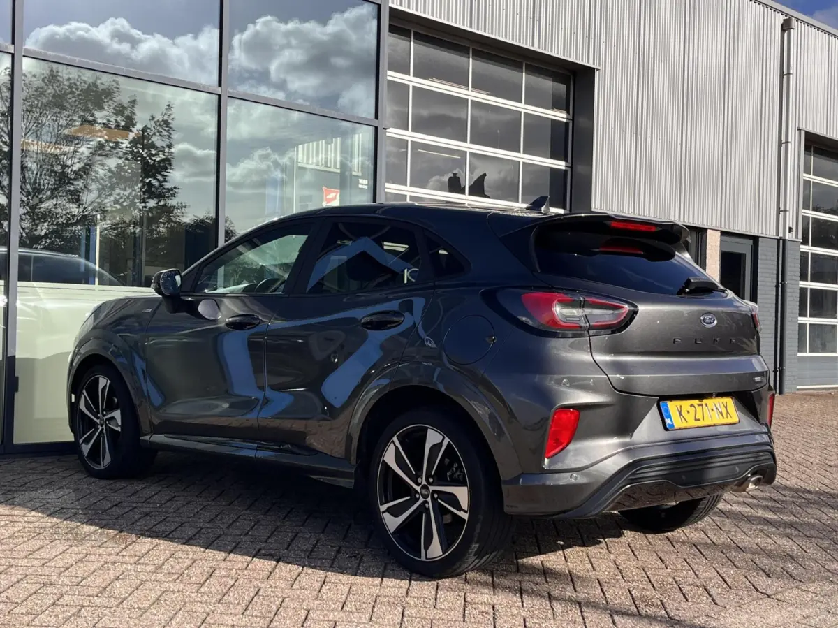 1.0 EcoBoost ST-Line X 125PK Winterpack Adaptieve Cruise Camera Full-LED 19'' Velgen Parkeersensoren Climate Privacy Glass *Compleet*