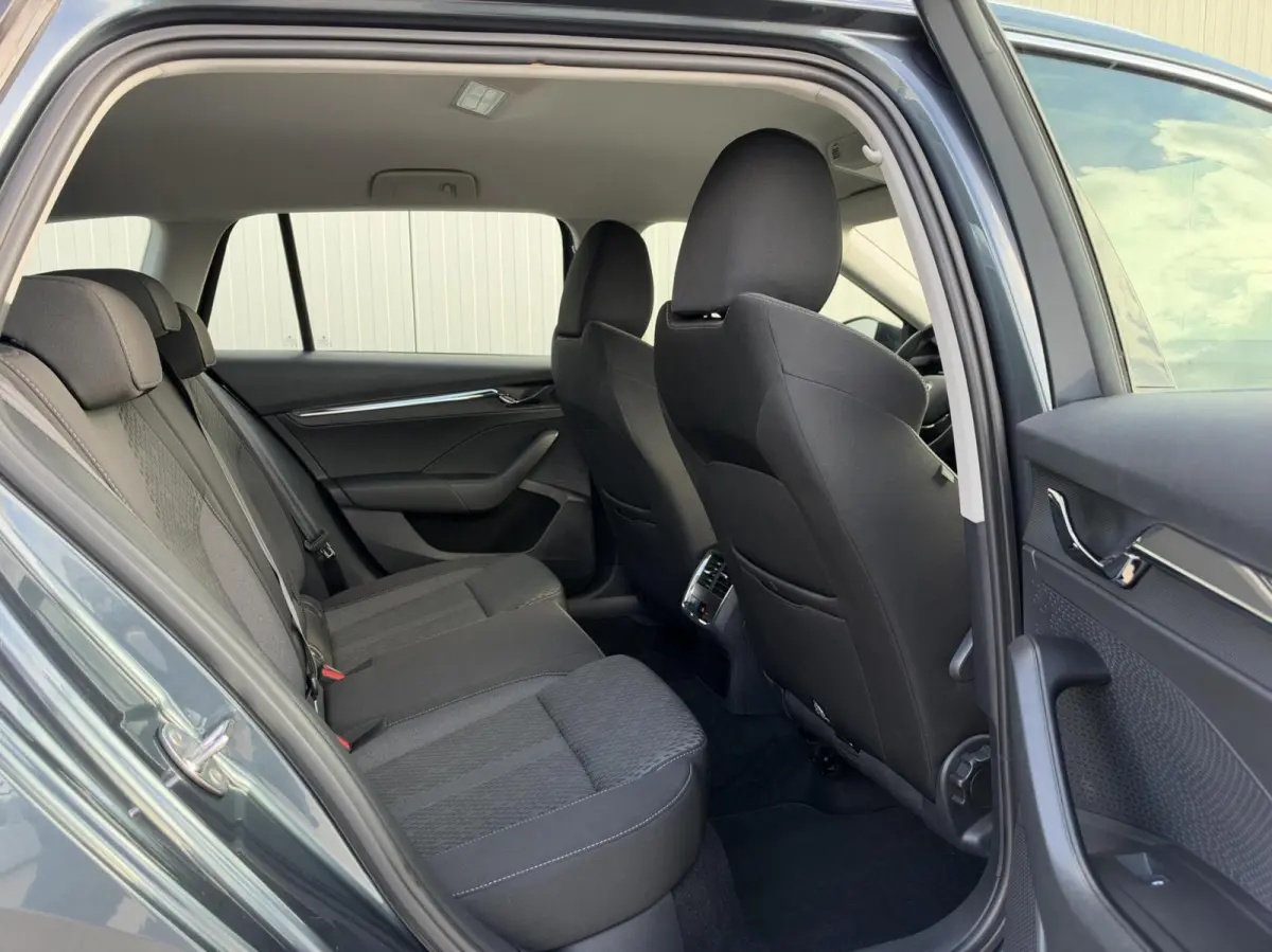 1.5 e-TSI Business Edition Plus|Navi