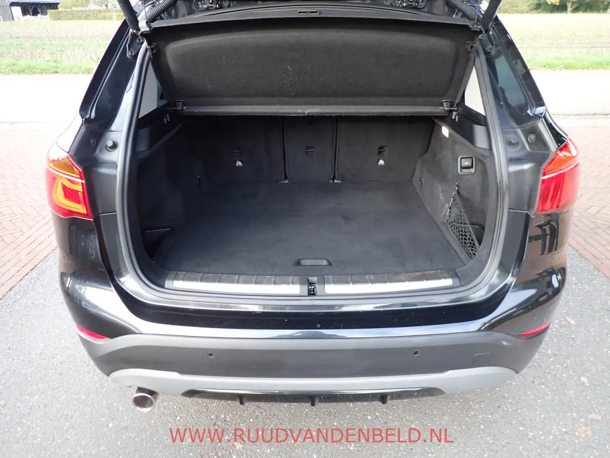 1.8i SPORTLINE CARPLAY / HEADUP / 18'' / SPORTSTOEL / PROF-NAVI