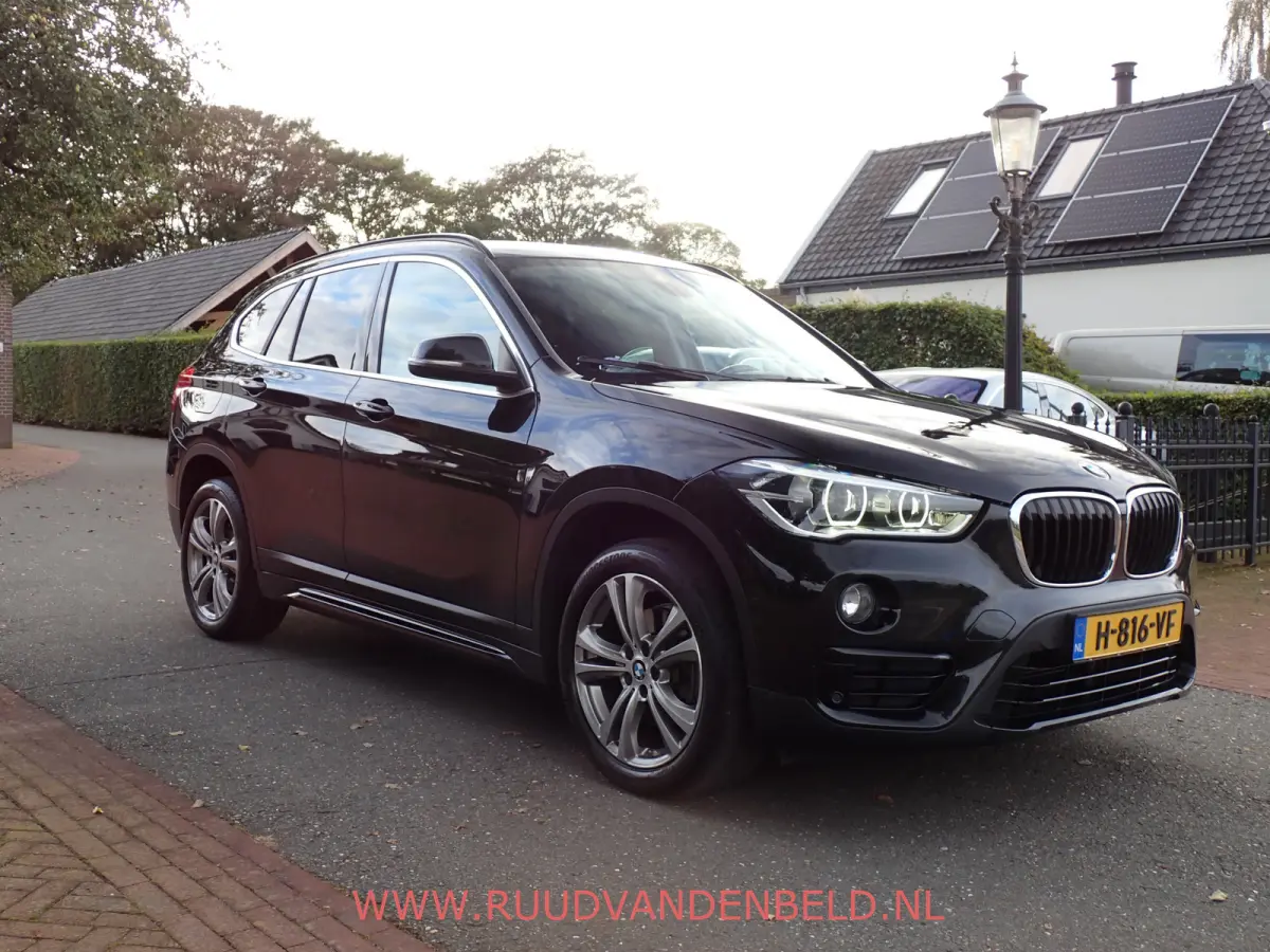 1.8i SPORTLINE CARPLAY / HEADUP / 18'' / SPORTSTOEL / PROF-NAVI