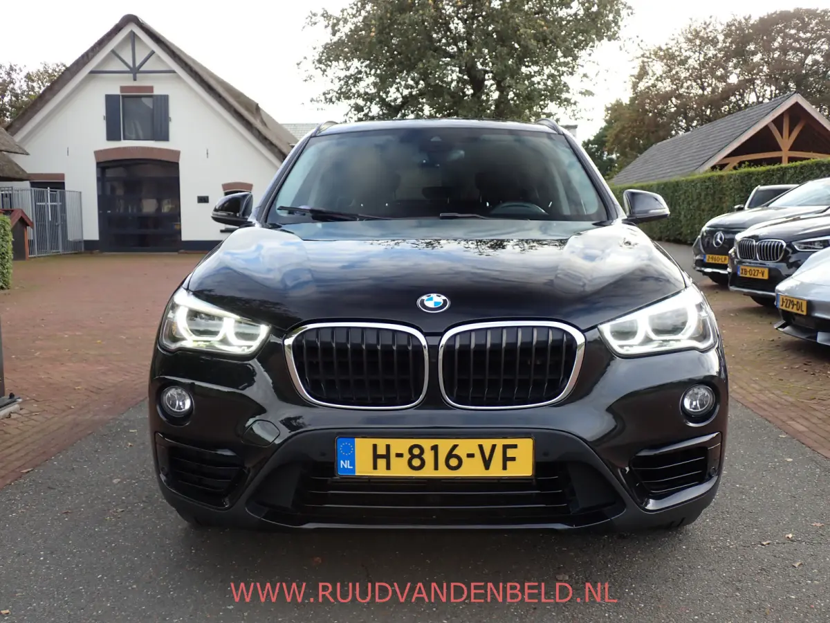 1.8i SPORTLINE CARPLAY / HEADUP / 18'' / SPORTSTOEL / PROF-NAVI