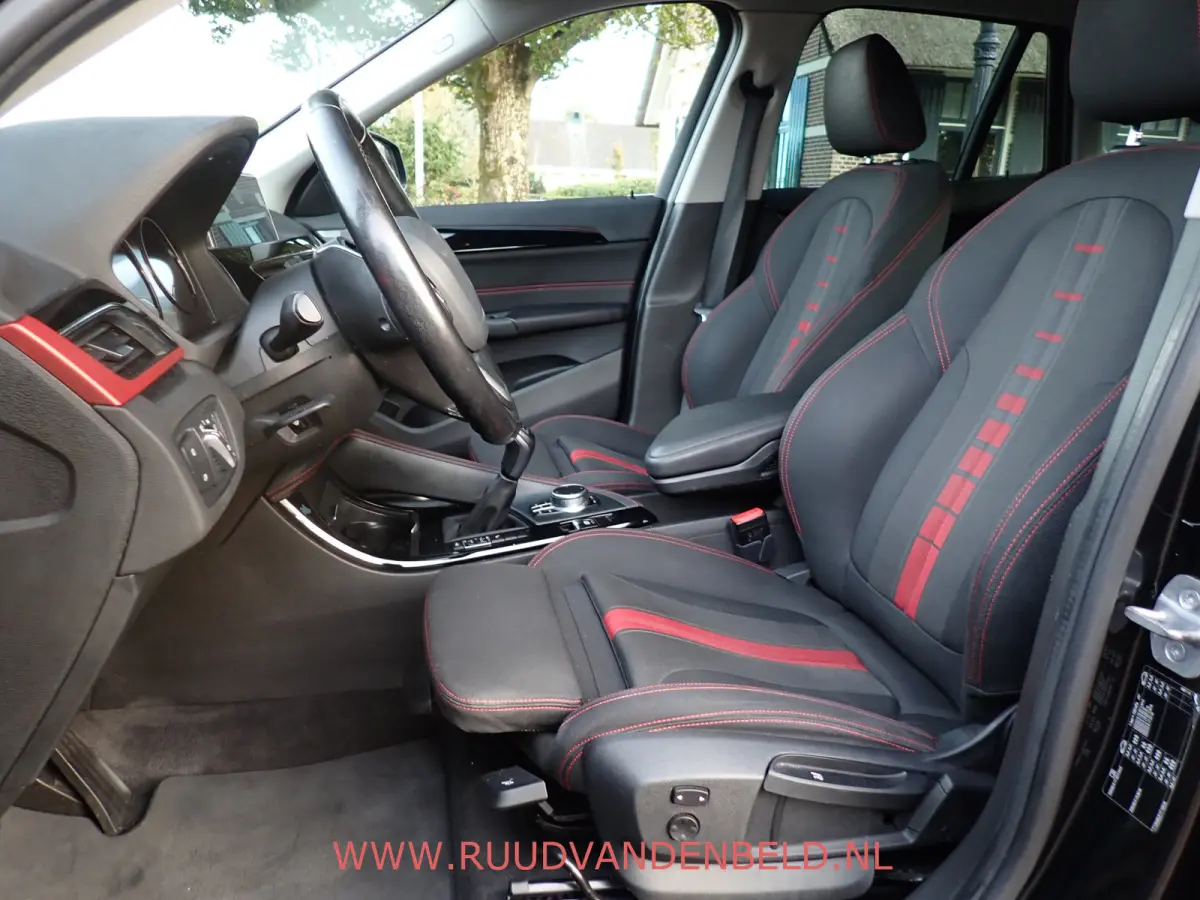1.8i SPORTLINE CARPLAY / HEADUP / 18'' / SPORTSTOEL / PROF-NAVI