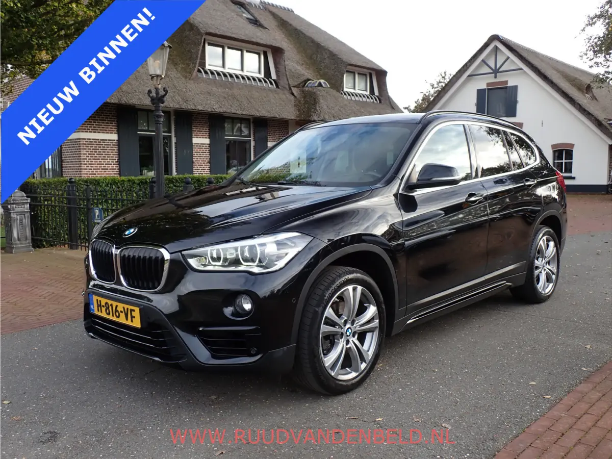 1.8i SPORTLINE CARPLAY / HEADUP / 18'' / SPORTSTOEL / PROF-NAVI