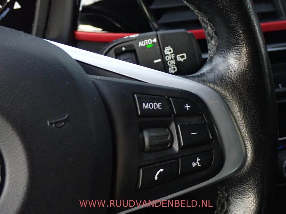 1.8i SPORTLINE CARPLAY / HEADUP / 18'' / SPORTSTOEL / PROF-NAVI