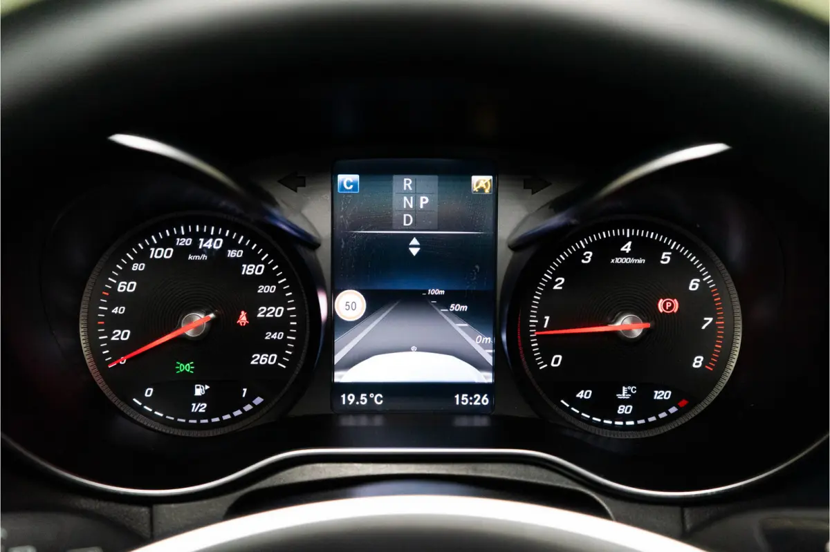 250 4MATIC Edition 1 211PK | Pano | Keyless | 360 | Stuurass. | Spoorass. | Stoelverwarming&Koeling | Garantie