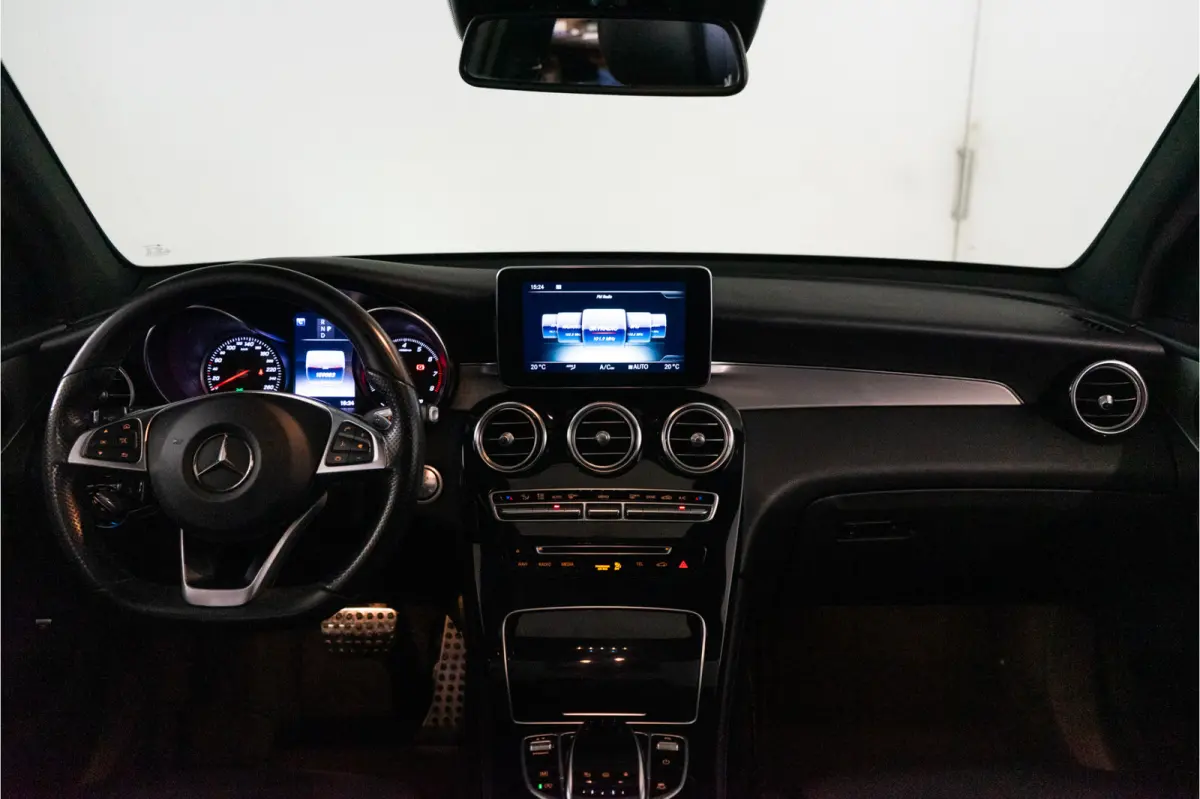 250 4MATIC Edition 1 211PK | Pano | Keyless | 360 | Stuurass. | Spoorass. | Stoelverwarming&Koeling | Garantie
