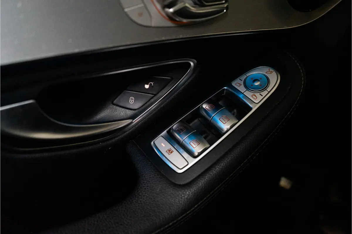 250 4MATIC Edition 1 211PK | Pano | Keyless | 360 | Stuurass. | Spoorass. | Stoelverwarming&Koeling | Garantie