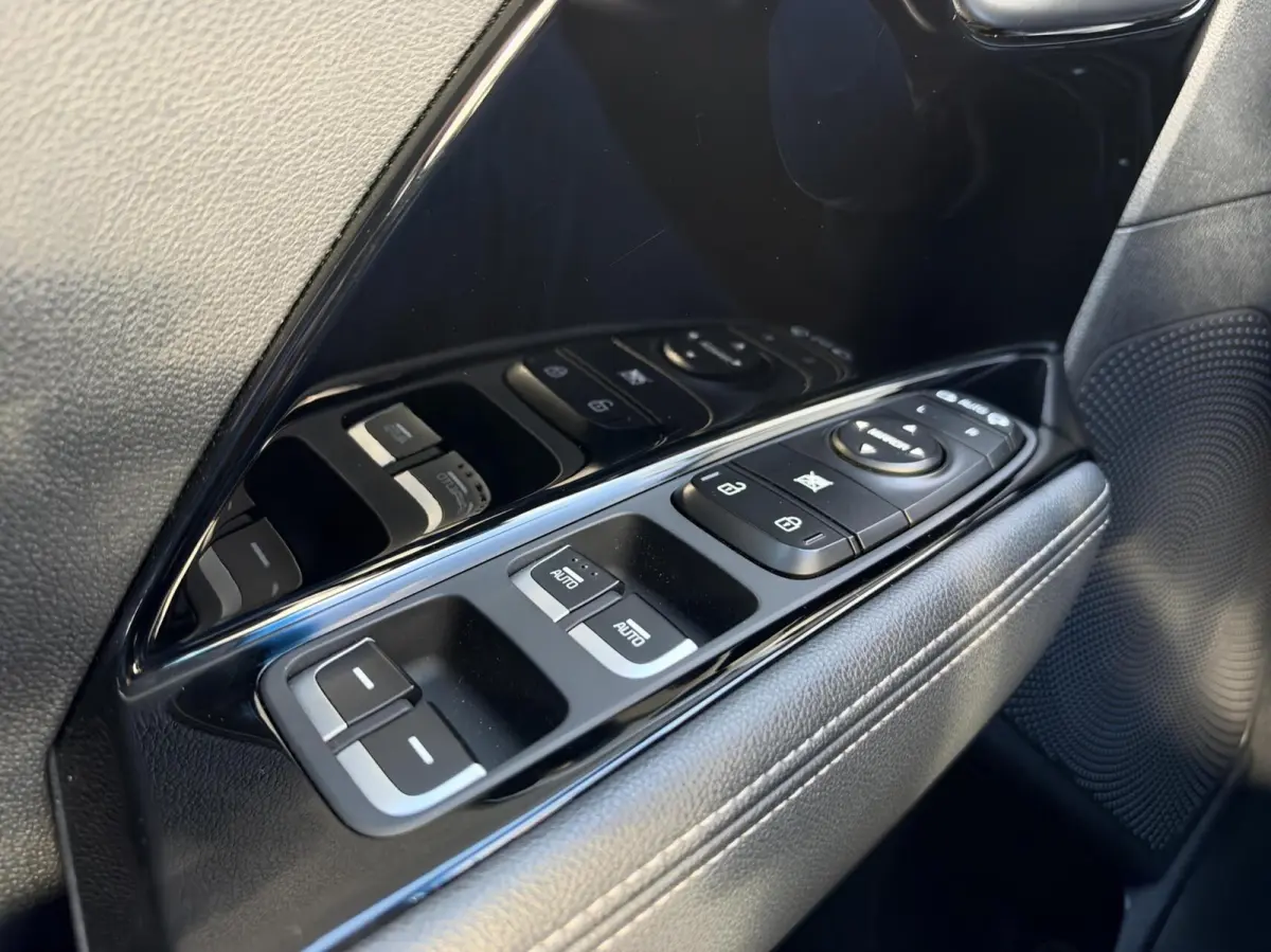 1.6 GDi Hybrid DynamicLine|Navi|NL-Auto