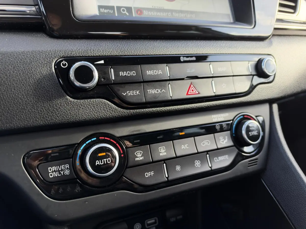 1.6 GDi Hybrid DynamicLine|Navi|NL-Auto