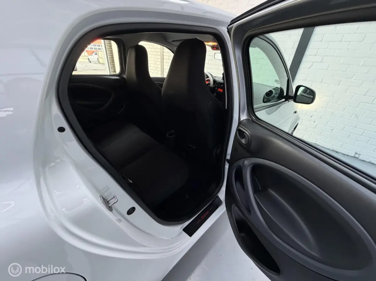 1.0 Pure NL Auto Cruise Airco 5 deurs