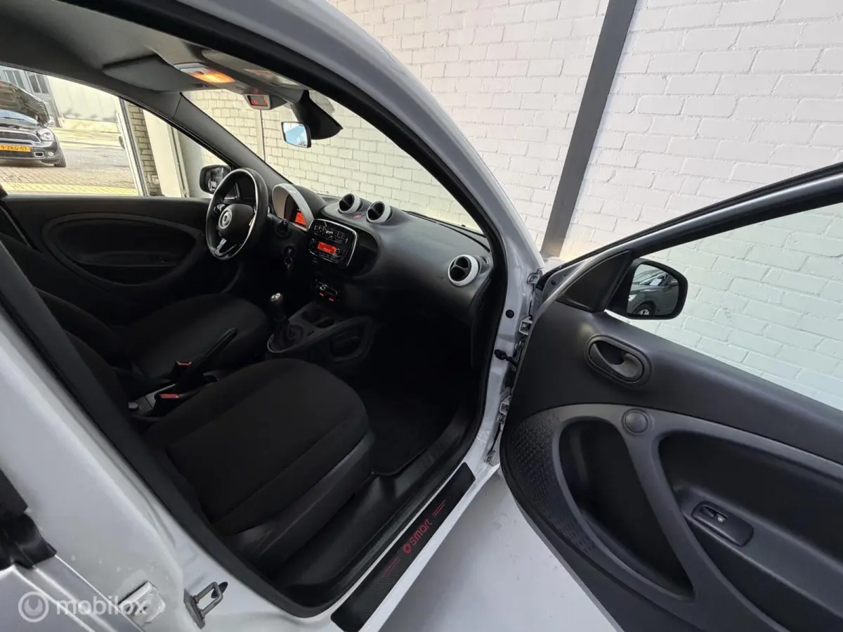 1.0 Pure NL Auto Cruise Airco 5 deurs