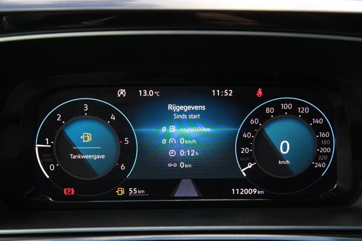 2.0 TDI 102PK 1st Edition / App connect / Multi stuur / 18" velgen