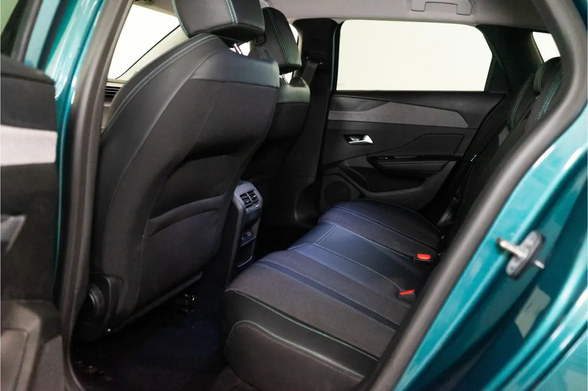 1.6 Plug-in Hybrid 180 Allure Bleu Cuivre | 360° | ACC | Keyless | Carplay | 7 kW Lader | Fabrieksgarantie