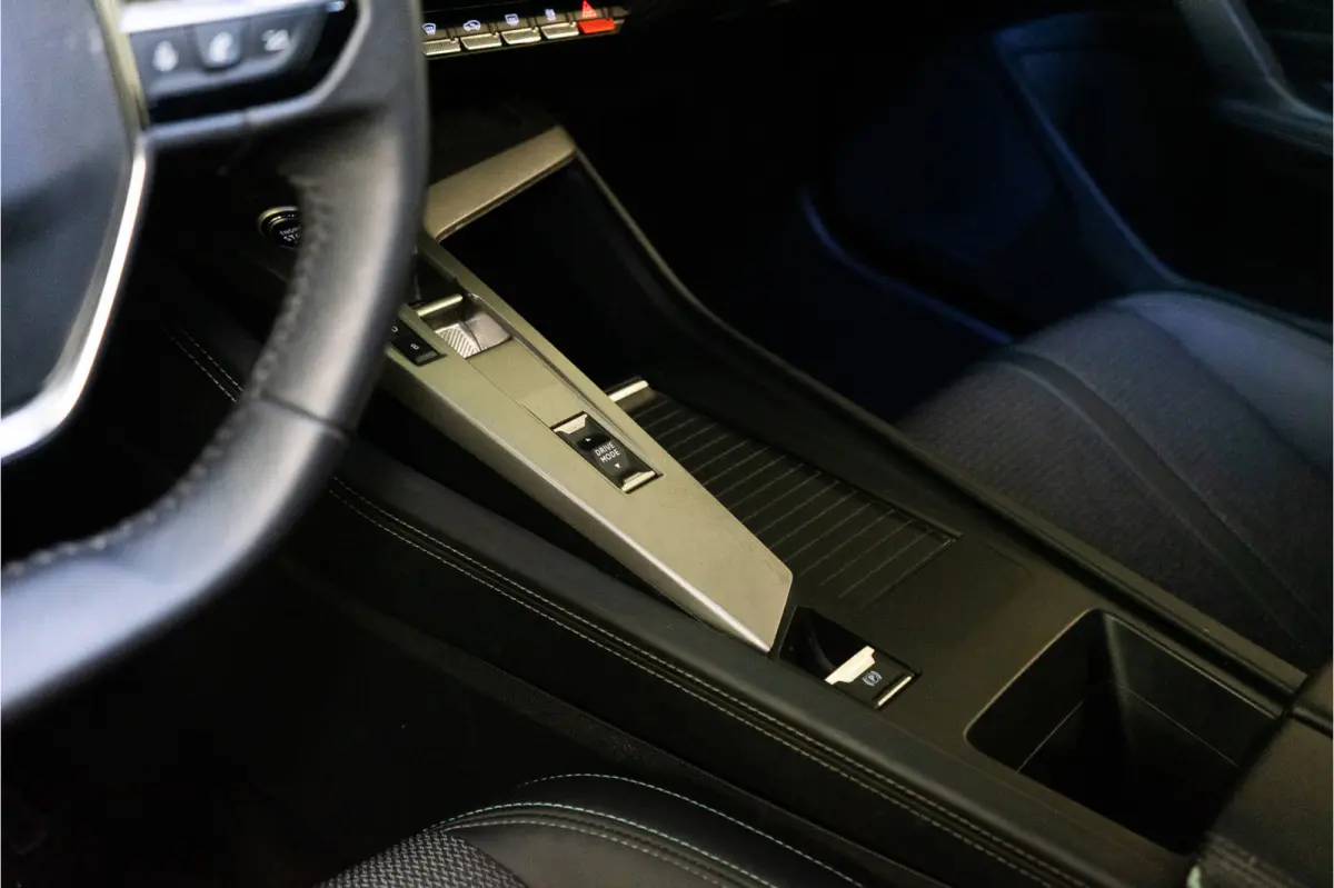 1.6 Plug-in Hybrid 180 Allure Bleu Cuivre | 360° | ACC | Keyless | Carplay | 7 kW Lader | Fabrieksgarantie