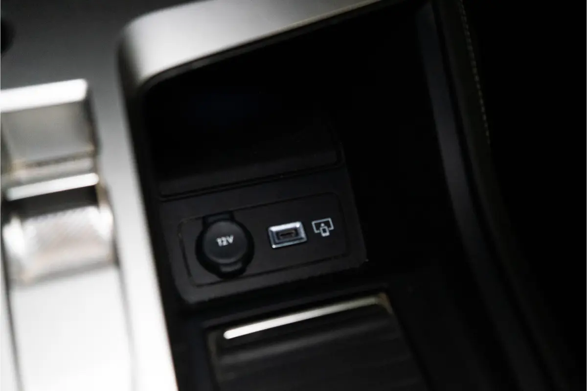 1.6 Plug-in Hybrid 180 Allure Bleu Cuivre | 360° | ACC | Keyless | Carplay | 7 kW Lader | Fabrieksgarantie