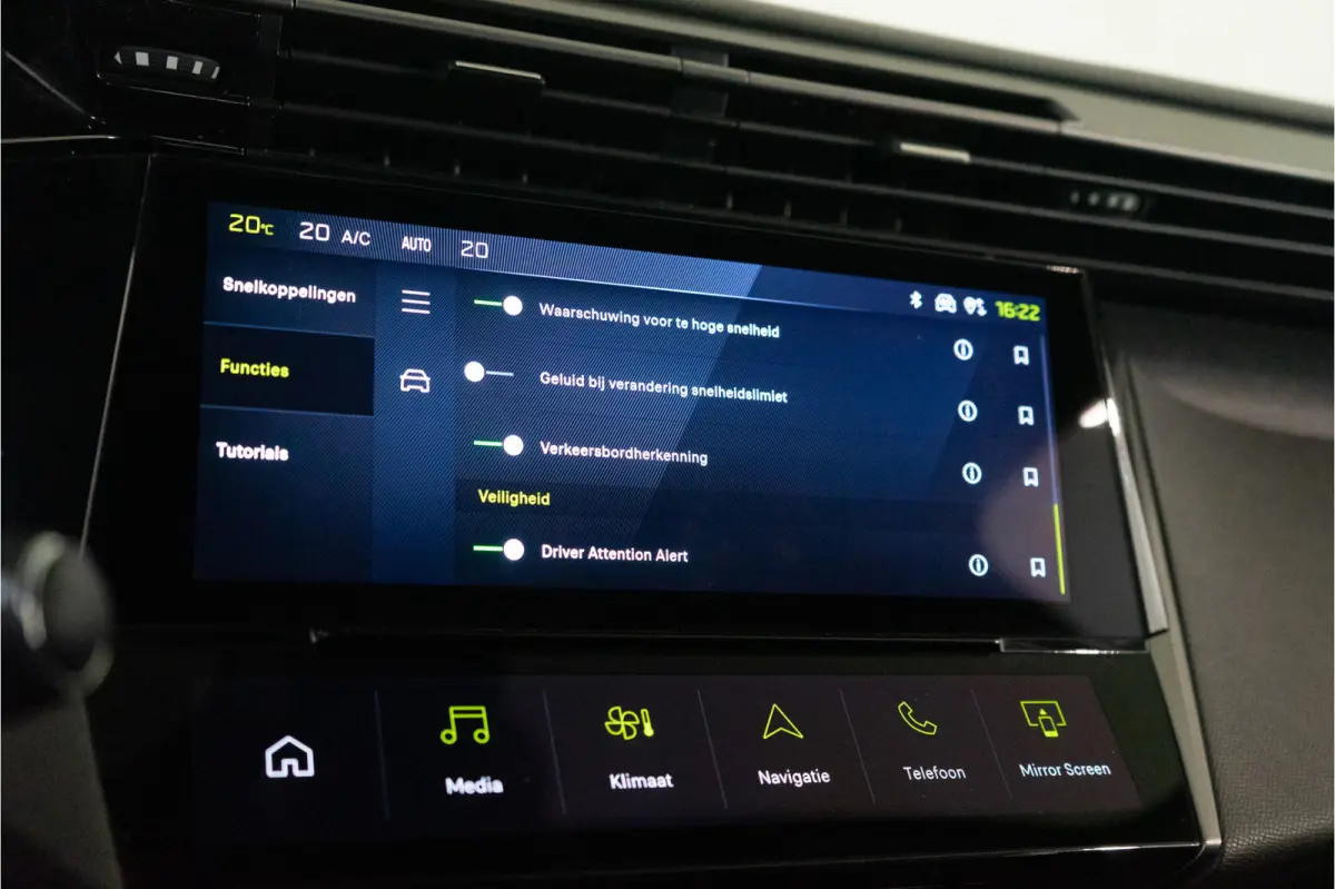 1.6 Plug-in Hybrid 180 Allure Bleu Cuivre | 360° | ACC | Keyless | Carplay | 7 kW Lader | Fabrieksgarantie