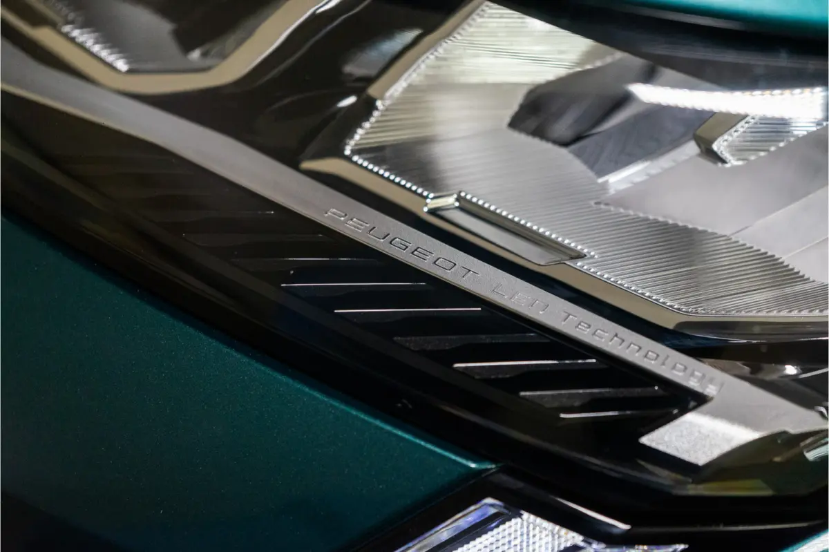 1.6 Plug-in Hybrid 180 Allure Bleu Cuivre | 360° | ACC | Keyless | Carplay | 7 kW Lader | Fabrieksgarantie
