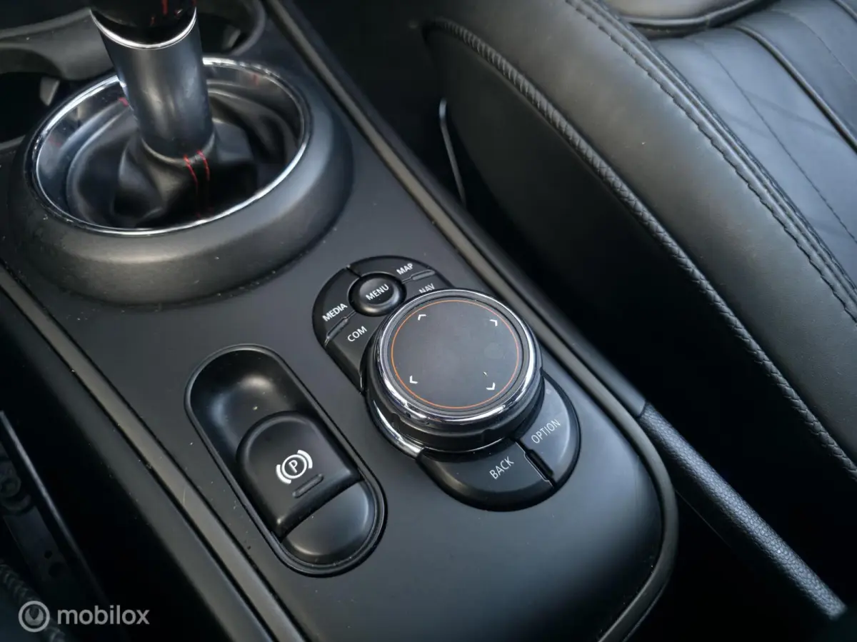 2.0 Cooper S / Pano / Trekhaak / HK Audio