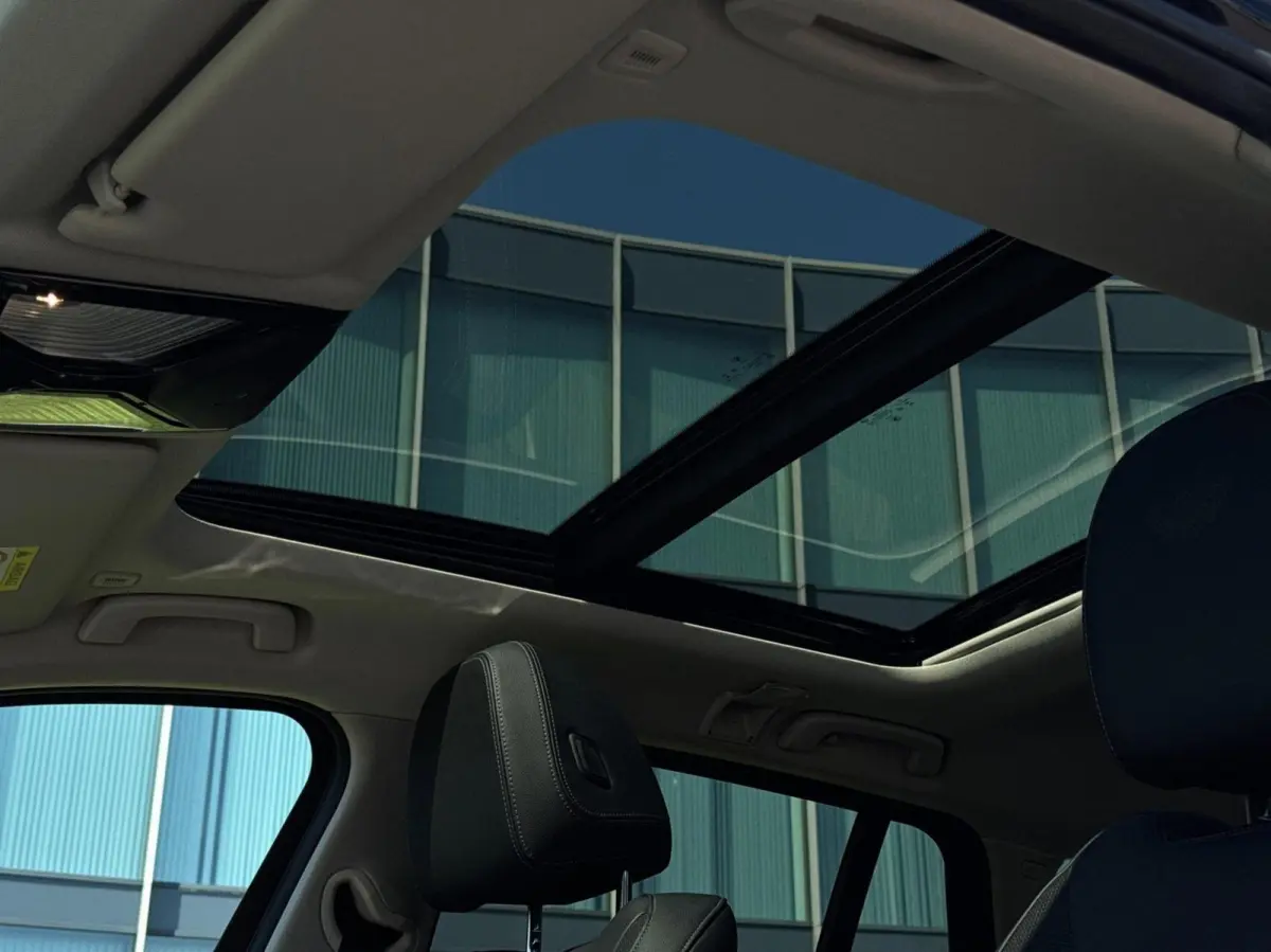 320e Sport Line PHEV // Panorama Dak // Navi // LED // Cruise // PDC