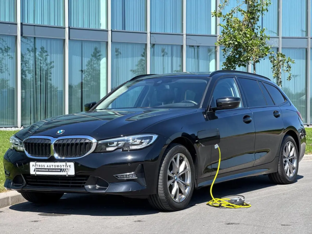 320e Sport Line PHEV // Panorama Dak // Navi // LED // Cruise // PDC